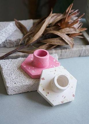 Набір підсвічників з гіпсу в техніці terrazzo для столових свічок 2шт білий-рожевий