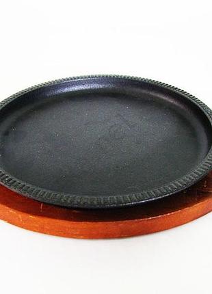 Форма чугунная на деревянной подставке круглая диам. 24 х 2 forkopt