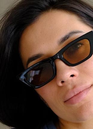 Окулярі жіночі сонцезахисні з футляром