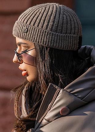 Вязаная шапка с отворотом крупной вязки с застёжкой унисекс серый