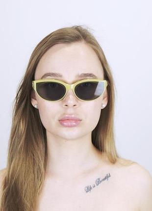 Окуляри жіночі.окуляри зі 100% захистом.колір лінзи сірий.надійний жорсткий футляр.оправа зелена