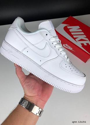 Зимові чоловічі кросівки nike air force 1 low winter white fur найк форс білого кольору хутро