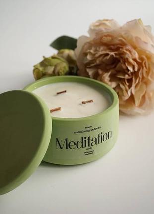 Cоевая свеча с эфирными аромамаслами в гипсовом кашпо mono l с крышкой sensual vetiver