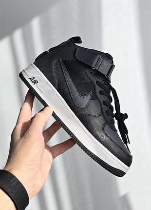 Зимние мужские кроссовки nike air force 1 high winter black grey fur найк форс черного с серым цветами мех