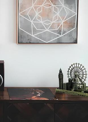 Статуэтка достопримечательности лондона 13,5*10*10 см. металлическая скульптура лондон. сувенир lndn yousf