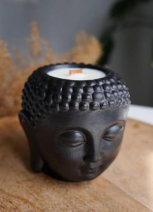 Cоевая свеча с эфирными аромамаслами в гипсовом кашпо будда 9.5х10.5см tropical forest