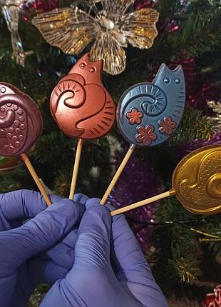 Фигурка из шоколада котик на палочке фигурка на торт украшения из шоколада шоколадный декор игрушки