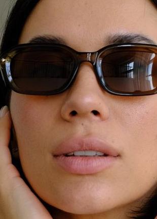 Окулярі жіночі сонцезахисні з футляром