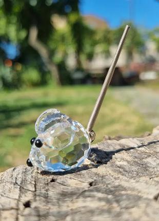 Витончена мініатюрна мишка зі срібних кристалів swarovski.