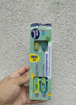 Набір дитячих зубних щіток dontodent kids 2 шт (3–6 років) – м’які щетинки, космічний дизайн, присоски