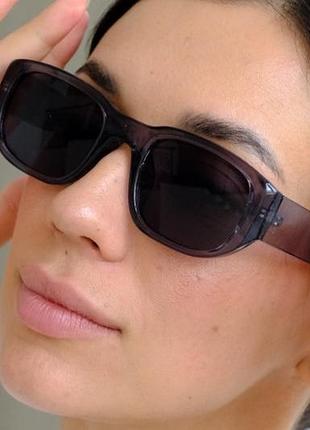 Окулярі жіночі сонцезахисні з футляром