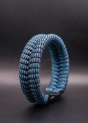 Паракордовый браслет в плетении fishtail с пластиковой застежкой, цвет браслета на заказ icy blue wave