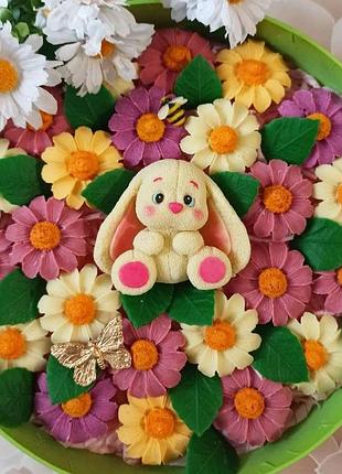 Шоколадный подарочный набор букет сладкий подарок женщине девушке цветы ромашки зайка фигурка из шоколада