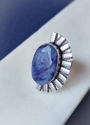 Кільце сапфір овал. перстень з сапфіру. каблучка масивна з сапфіру. розмір 18. індія.