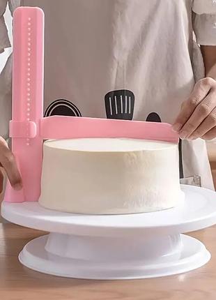 Кондитерський скребок регульований для вирівнювання торта 23 см рожевий