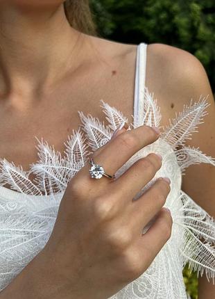 Tiffany тиффани изящное кольцо с одним крупным цирконием серебро 925 / tiffany кольцо с одним крупным камнем