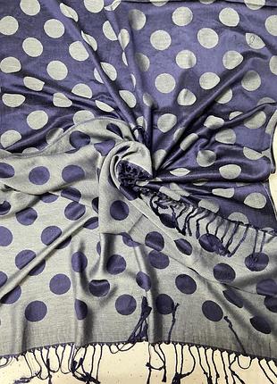 Палантин женский двухсторонний в горох с бахромой (70 х 170 см) джинс+светло-серый