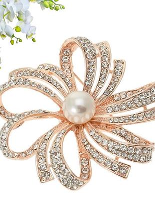 Брошка металева зі стразами квітка fashion золотиста довжина 51 мм