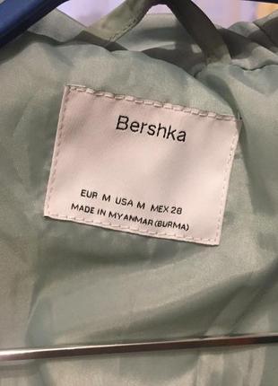 Фирменная куртка bershka4 фото