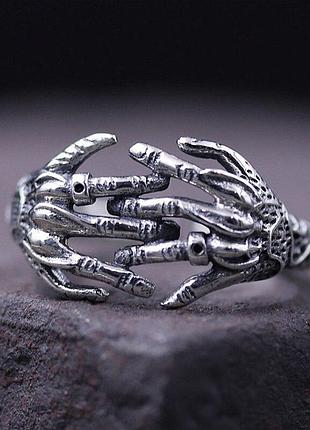 Готична каблучка зі зміною розміру