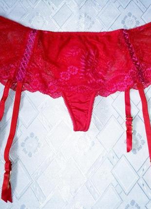 Красивые трусики с подвязками для чулок,дорогого бренда.
