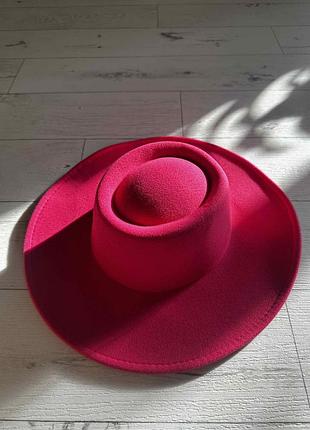 Уцінка стильний фетровий крислатий капелюх малиновий 56-59р (948-0)