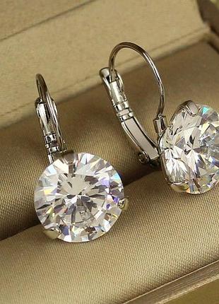 Серьги xuping jewelry акапелла с камнем 2,1 см серебристые