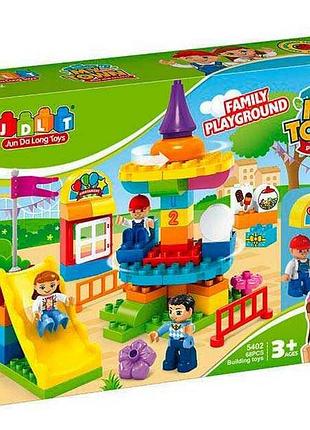 Детский конструктор jdlt 5402 (12/2) игровая площадка, 68 деталей, 3 фигурки, в коробке