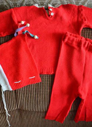 Трикотажный костюмчик  -  троечка  ( свитерок, штаники и шапочка )2 фото