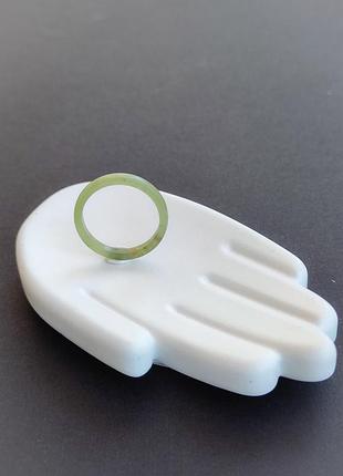 Кільце нефритове. перстень цільний з нефриту. каблучка нефрит. розмір 18. індія..