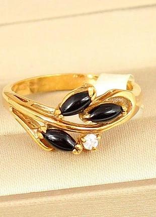 Кільце no name три риса з чорним оніксом 18 р