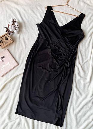 Чорне плаття батал