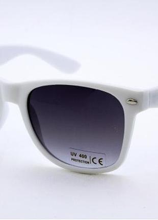 Очки белые ray-ban rb 2140