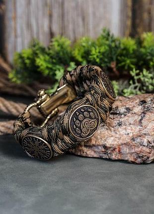 Браслет с бусинами шлем ужаса, печатка велеса и вегвизир на регулируемой застежке в плетении из паракорда