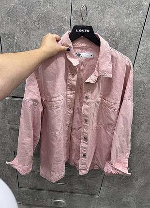Джинсовая куртка zara легкая куртка розовая