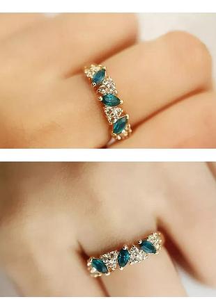 Каблучка в сріблястих та золотистих кольорах, розмір 18