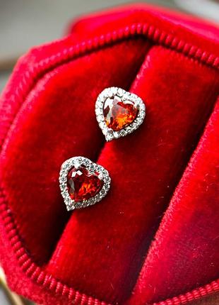 Сережки серебряные сердца в стиле pandora, "искренные чувства" с красным камушком, вкрутки, пусеты, 925 проба