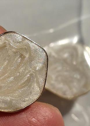 Типу круглі кліпси (без проколювання) сережки метал пр-во корея світло-бежевий