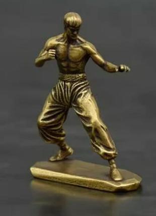 Фигурка статуэтка латунная металл латунь брюс ли bruce lee в бою