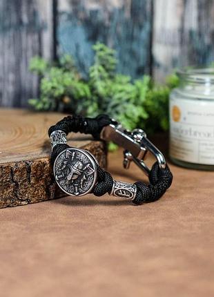 Браслет из паракорда с викингом со скандинавскими рунами турисаз и феху на регулируемой металлической застежке
