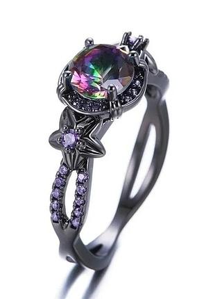 Чорна каблучка з камінцем хамелеоном, розмір 17,18