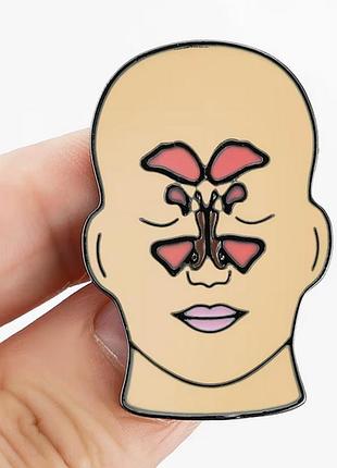 Медицинская брошь брошка значок пин медицина анатомия голова человека нос отоларинголог