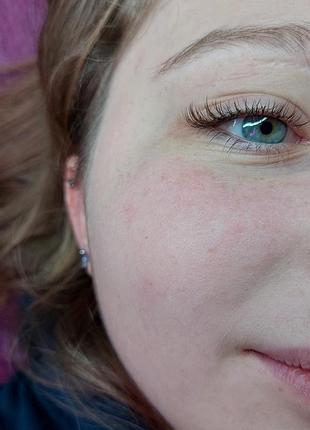 Мастер по наращиванию ресниц