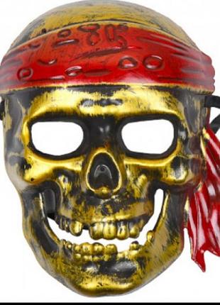 Маска череп пират золото ост