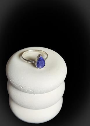 Кільце сапфір. перстень з сапфіру крапля. каблучка мініатюрна з індійського сапфіру. розмір 16,5. індія.