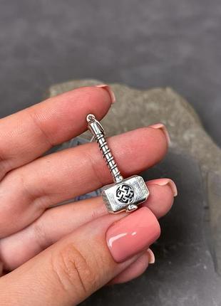 Молот тора с оберегами одолень трава и цветок папоротника, 925 проба