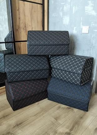 Органайзер в багажник 30 х 30 х 50 см. кількість перегородок: 1 шт. матеріал: екошкіра з армуючою ниткою.