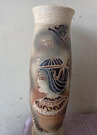 Ваза гарна.