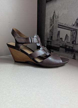 Босоножки clarks popple rumba (6 1/2 /40,5) новые женские на танкетке из натуральной кожи