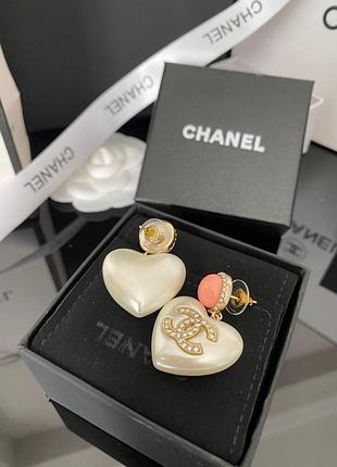 Шанель сережки сердечки / брендовые серьги / жемчужное сердце / сережки стиль шанель